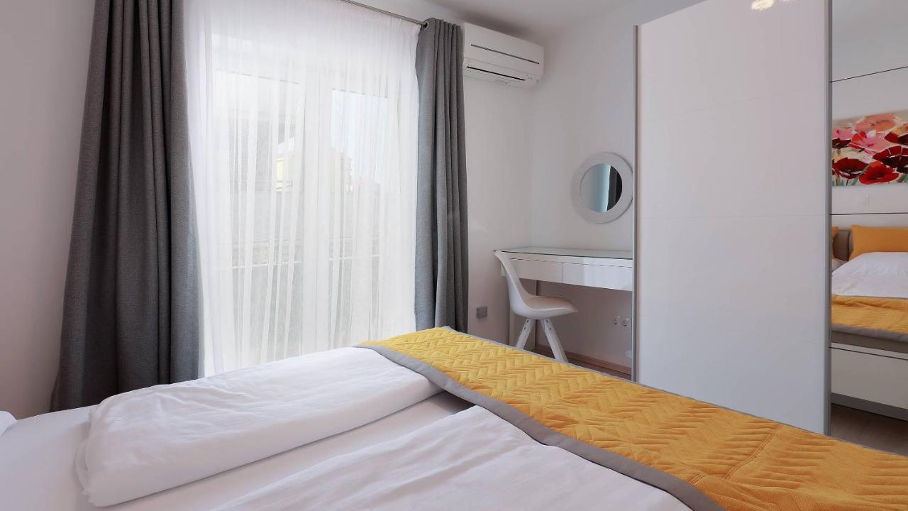 Apartmani Villa Barbara Novaglia Esterno foto