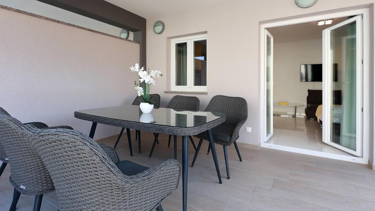 Apartmani Villa Barbara Novaglia Esterno foto